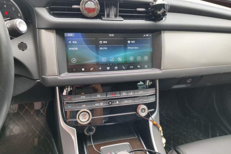 Used Jaguar XFL 2019 XFL 2.0T 200 PS Two-Wheel-Drive Elite Edition Audio And AC Panel