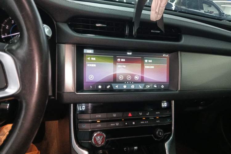 Used Jaguar XFL 2019 XFL 2.0T 200 PS Two-Wheel-Drive Elite Edition Audio And AC Panel