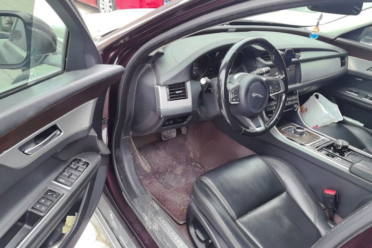 Used Jaguar XFL 2019 XFL 2.0T 200 PS Two-Wheel-Drive Elite Edition Driver Seat