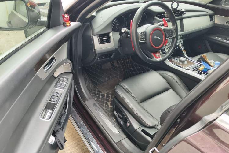 Used Jaguar XFL 2019 XFL 2.0T 200 PS Two-Wheel-Drive Elite Edition Driver Seat