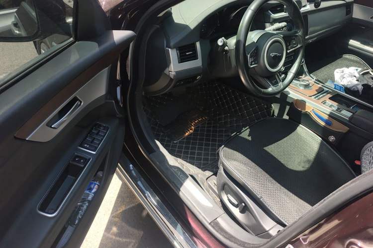 Used Jaguar XFL 2019 XFL 2.0T 200PS Two-Wheel-Drive Luxury Edition Driver Seat