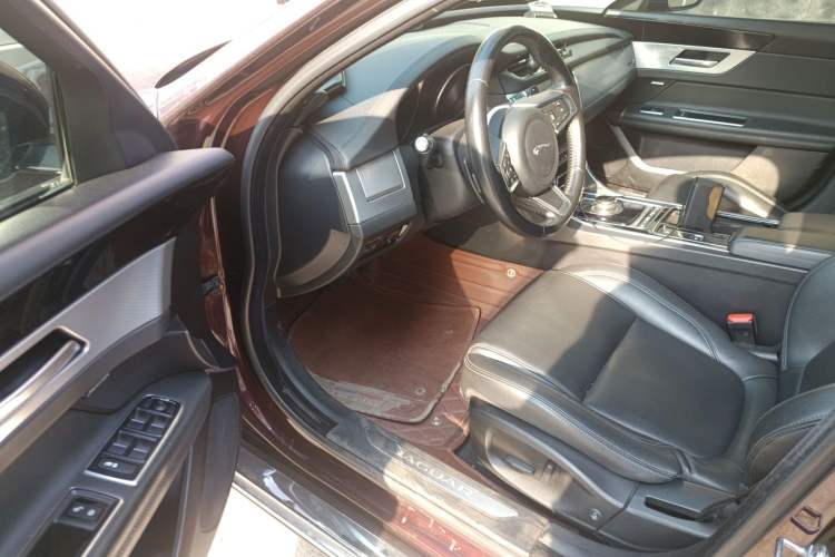 Used Jaguar XFL 2019 XFL 2.0T 200PS Two-Wheel-Drive Luxury Edition Driver Seat