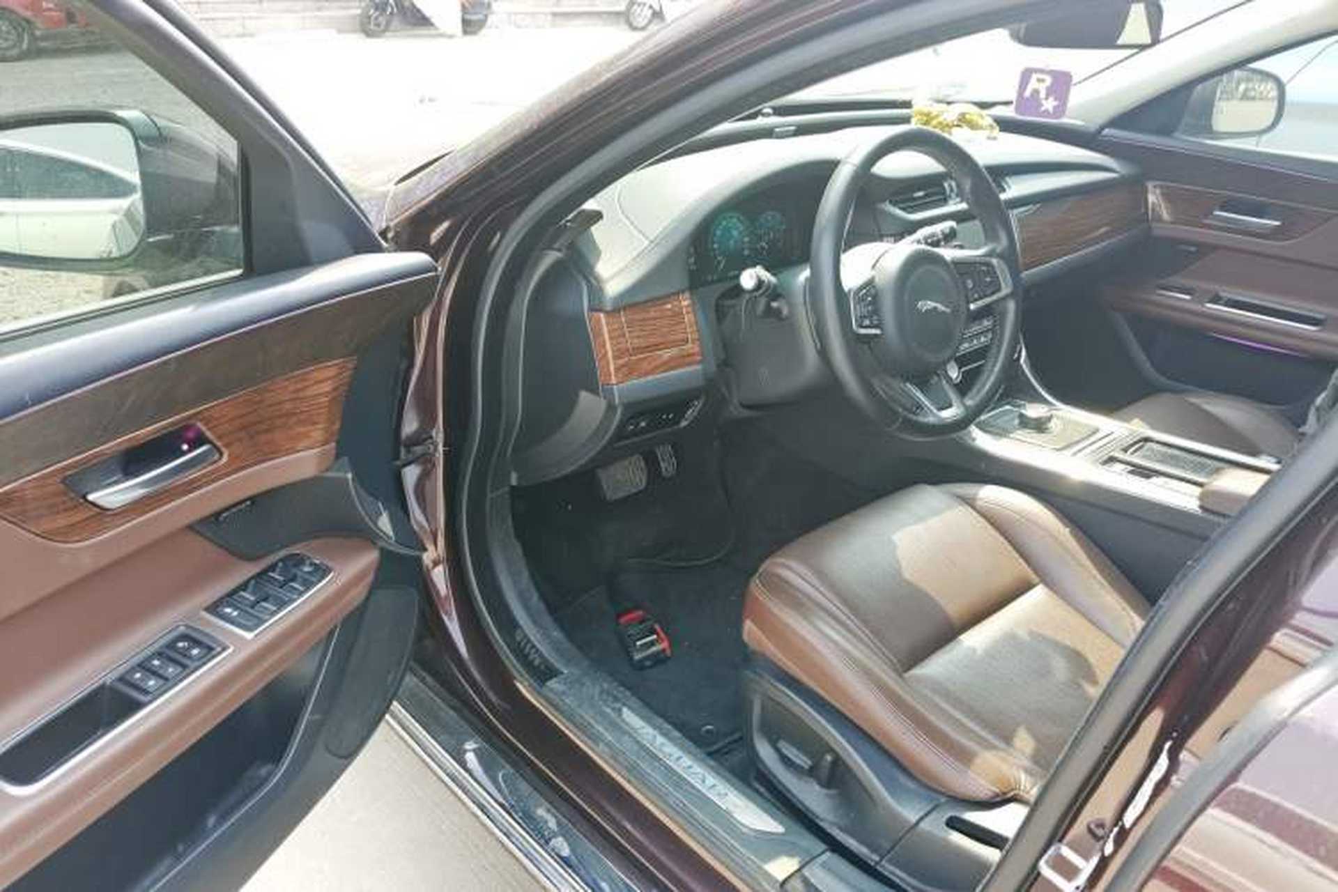 Used Jaguar XFL 2019 XFL 2.0T 250 PS Two-Wheel-Drive Luxury Edition Driver Seat