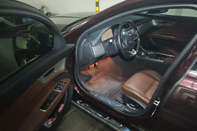 Used Jaguar XFL 2019 XFL 2.0T 250 PS Two-Wheel-Drive Luxury Edition Driver Seat