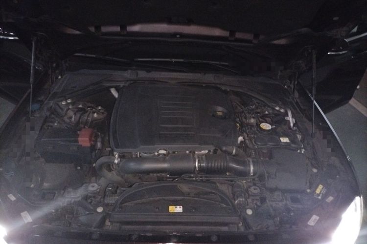 Used Jaguar XFL 2019 XFL 2.0T 200PS Two-Wheel-Drive Luxury Edition Engine Bay