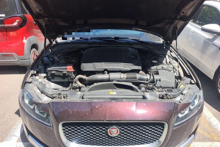 Used Jaguar XFL 2019 XFL 2.0T 200PS Two-Wheel-Drive Luxury Edition Engine Bay