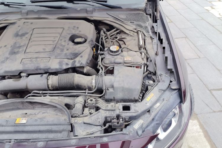 Used Jaguar XFL 2019 XFL 2.0T 200 PS Two-Wheel-Drive Elite Edition Engine Bay Left