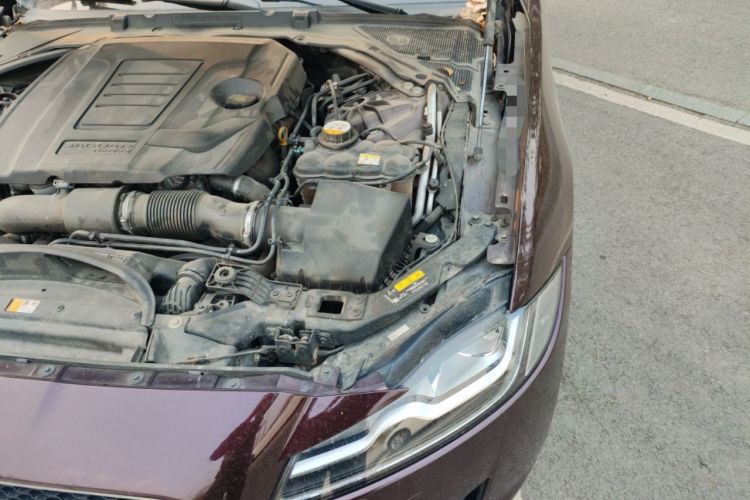 Used Jaguar XFL 2019 XFL 2.0T 250 PS Two-Wheel-Drive Luxury Edition Engine Bay Left