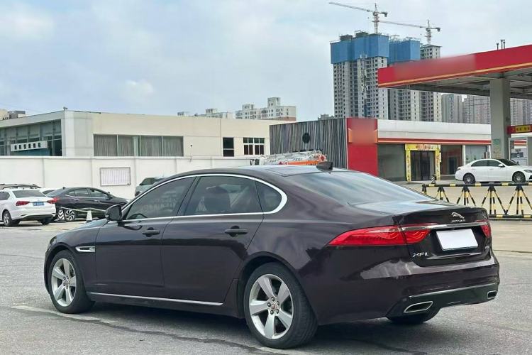 Used Jaguar XFL 2019 XFL 2.0T 200 PS Two-Wheel-Drive Elite Edition Exterior 3