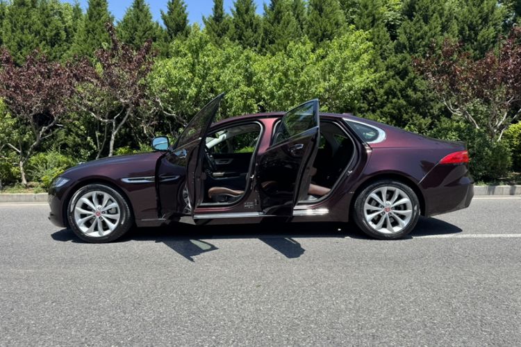 Used Jaguar XFL 2019 XFL 2.0T 250 PS Two-Wheel-Drive Luxury Edition Exterior 3