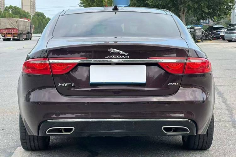 Used Jaguar XFL 2019 XFL 2.0T 200 PS Two-Wheel-Drive Elite Edition Exterior 4