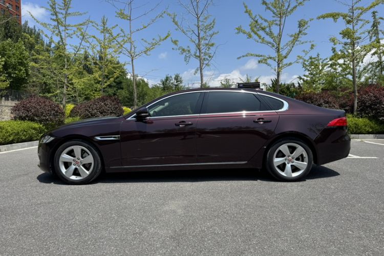 Used Jaguar XFL 2019 XFL 2.0T 200 PS Two-Wheel-Drive Elite Edition Exterior 4