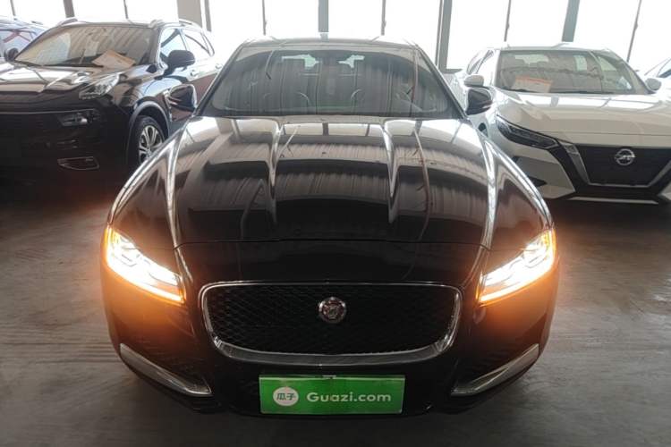 Used Jaguar XFL 2019 XFL 2.0T 250 PS Two-Wheel-Drive Luxury Edition Front