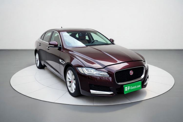 Used Jaguar XFL 2019 XFL 2.0T 250 PS Two-Wheel-Drive Luxury Edition Front Right 45 Deg