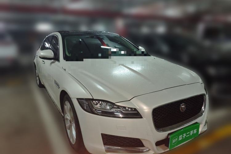 Used Jaguar XFL 2019 XFL 2.0T 250 PS Two-Wheel-Drive Luxury Edition Front Right 45 Deg