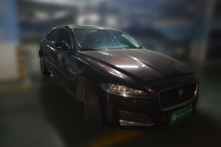 Used Jaguar XFL 2019 XFL 2.0T 250 PS Two-Wheel-Drive Luxury Edition Front Right 45 Deg
