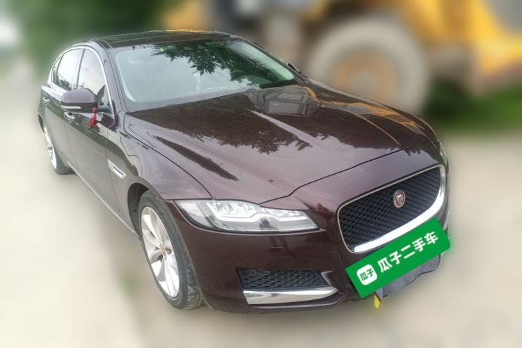 Used Jaguar XFL 2019 XFL 2.0T 250 PS Two-Wheel-Drive Luxury Edition Front Right 45 Deg