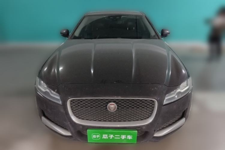 Used Jaguar XFL 2019 XFL 2.0T 250 PS Two-Wheel-Drive Luxury Edition Front