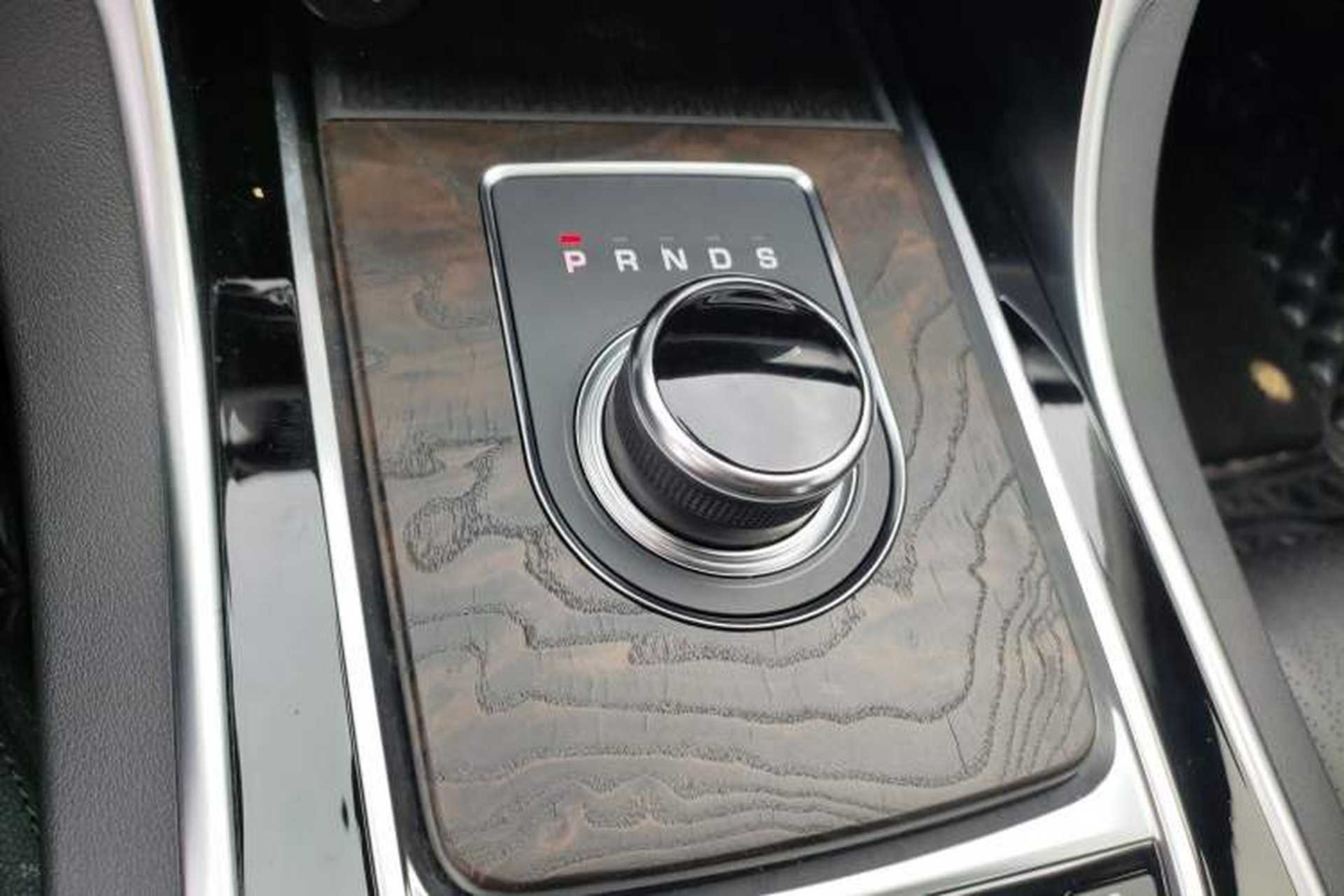 Used Jaguar XFL 2019 XFL 2.0T 250 PS Two-Wheel-Drive Luxury Edition Gear Lever