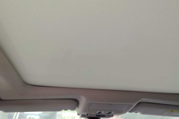 Used Jaguar XFL 2019 XFL 2.0T 200 PS Two-Wheel-Drive Elite Edition Headliner