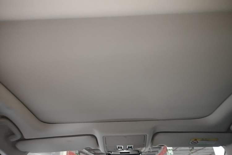Used Jaguar XFL 2019 XFL 2.0T 250 PS Two-Wheel-Drive Luxury Edition Headliner