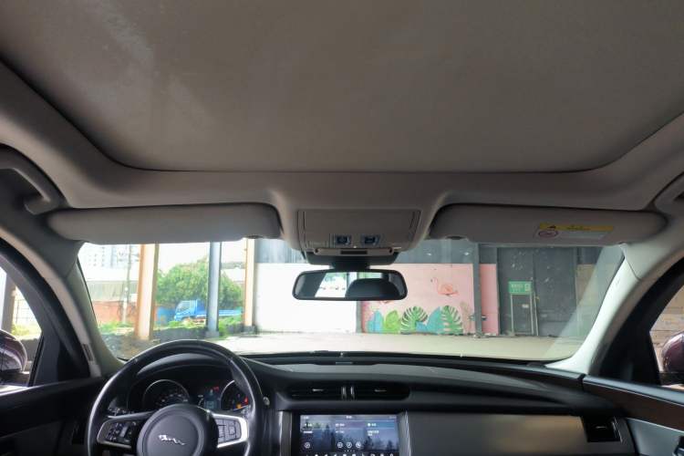 Used Jaguar XFL 2019 XFL 2.0T 200 PS Two-Wheel-Drive Elite Edition Headliner
