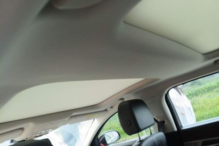 Used Jaguar XFL 2019 XFL 2.0T 250 PS Two-Wheel-Drive Luxury Edition Headliner
