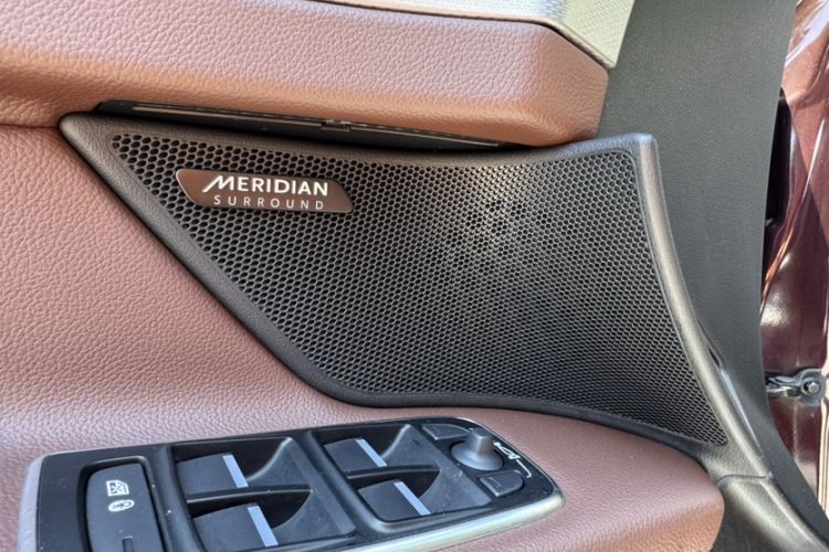 Used Jaguar XFL 2019 XFL 2.0T 250 PS Two-Wheel-Drive Luxury Edition Interior 1
