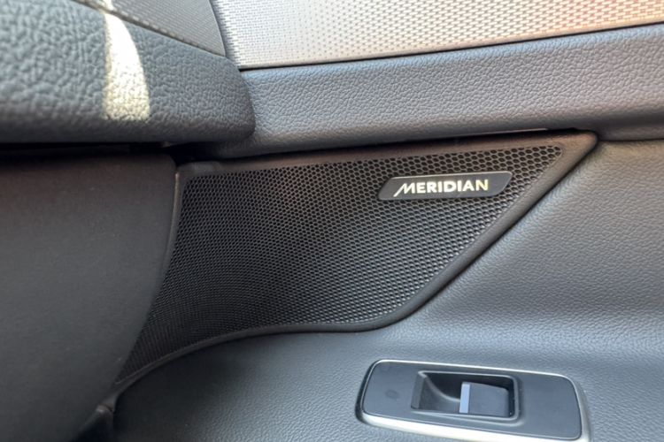 Used Jaguar XFL 2019 XFL 2.0T 200 PS Two-Wheel-Drive Elite Edition Interior 10