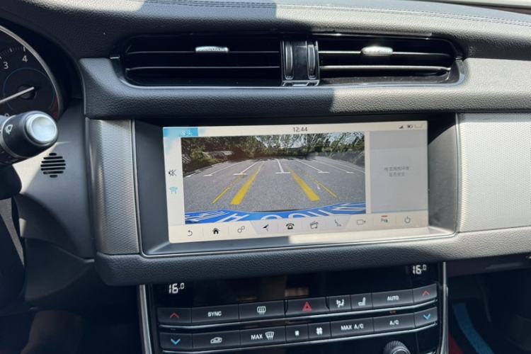 Used Jaguar XFL 2019 XFL 2.0T 200 PS Two-Wheel-Drive Elite Edition Interior 3