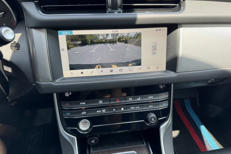 Used Jaguar XFL 2019 XFL 2.0T 200 PS Two-Wheel-Drive Elite Edition Interior 4
