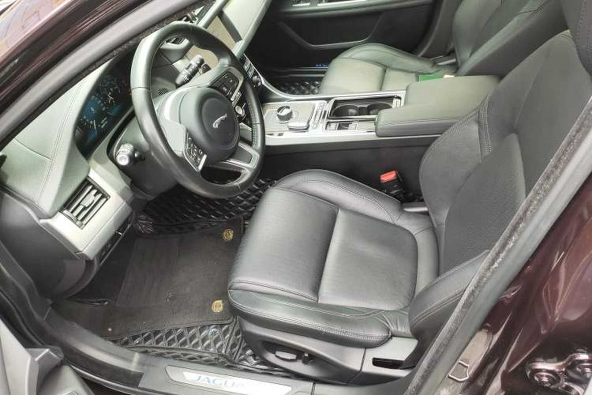 Used Jaguar XFL 2019 XFL 2.0T 250 PS Two-Wheel-Drive Luxury Edition Left Front Seat
