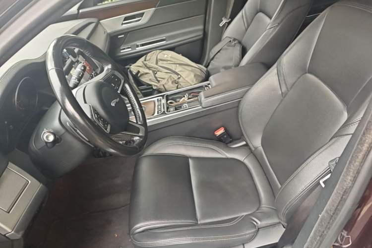 Used Jaguar XFL 2019 XFL 2.0T 200 PS Two-Wheel-Drive Elite Edition Left Front Seat