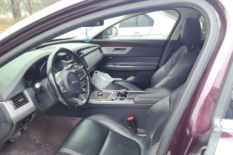Used Jaguar XFL 2019 XFL 2.0T 200 PS Two-Wheel-Drive Elite Edition Left Front Seat