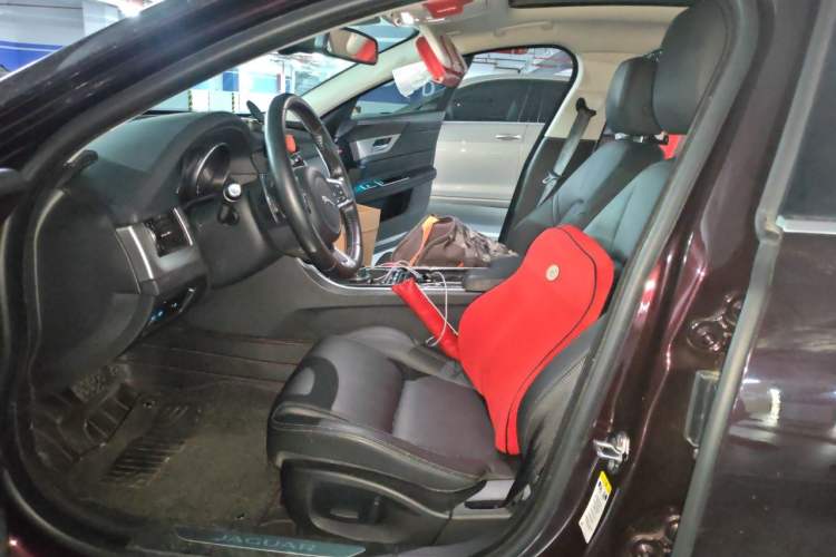 Used Jaguar XFL 2019 XFL 2.0T 200 PS Two-Wheel-Drive Elite Edition Left Front Seat