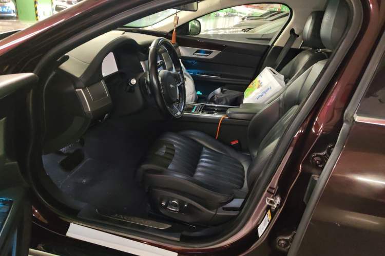 Used Jaguar XFL 2019 XFL 2.0T 300 PS Four-Wheel-Drive Luxury Edition Left Front Seat