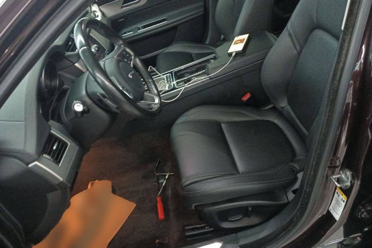 Used Jaguar XFL 2019 XFL 2.0T 200 PS Two-Wheel-Drive Elite Edition Left Front Seat
