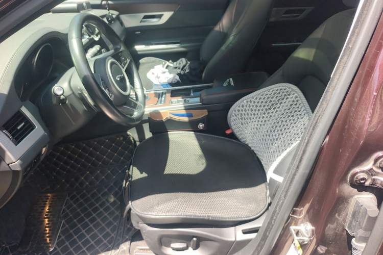 Used Jaguar XFL 2019 XFL 2.0T 200PS Two-Wheel-Drive Luxury Edition Left Front Seat