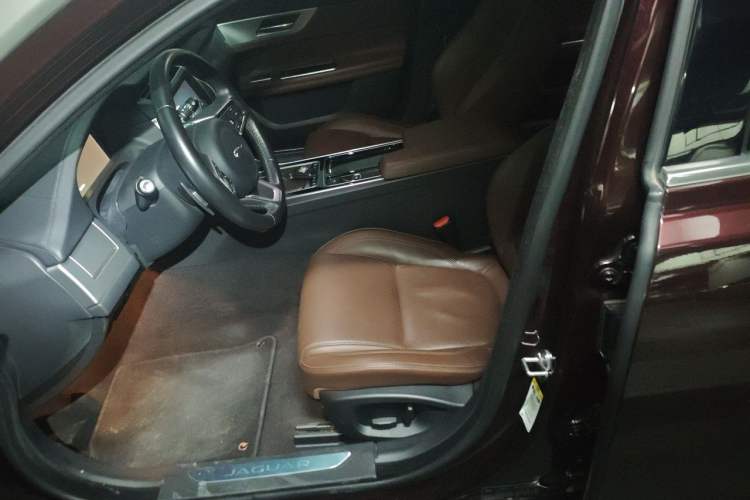 Used Jaguar XFL 2019 XFL 2.0T 250 PS Two-Wheel-Drive Luxury Edition Left Front Seat