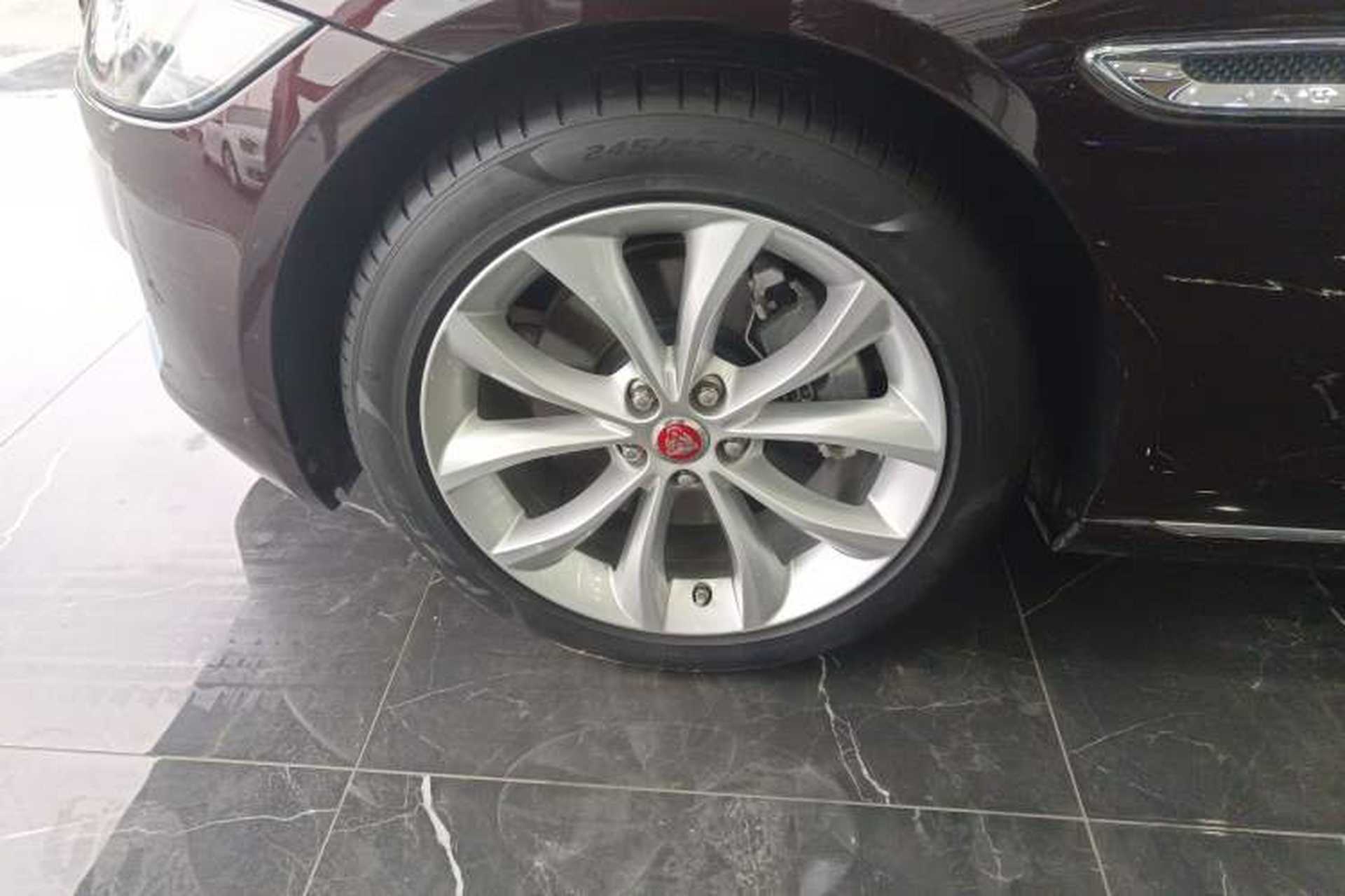 Used Jaguar XFL 2019 XFL 2.0T 250 PS Two-Wheel-Drive Luxury Edition Left Front Wheel Hub