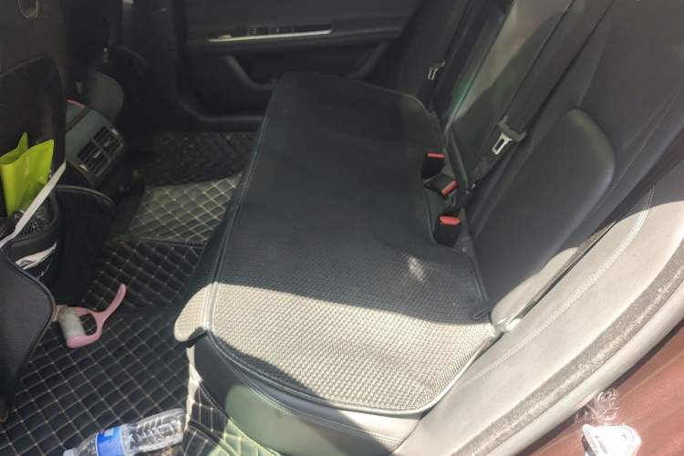 Used Jaguar XFL 2019 XFL 2.0T 200PS Two-Wheel-Drive Luxury Edition Left Rear Seat