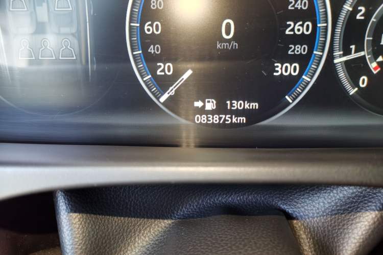 Used Jaguar XFL 2019 XFL 2.0T 250 PS Two-Wheel-Drive Luxury Edition Odometer Close Up