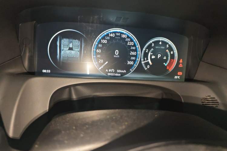 Used Jaguar XFL 2019 XFL 2.0T 250 PS Two-Wheel-Drive Luxury Edition Odometer Close Up