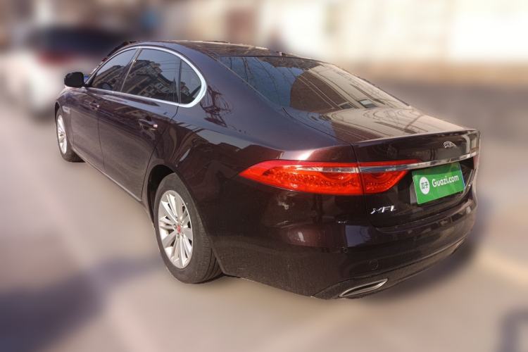 Used Jaguar XFL 2019 XFL 2.0T 200PS Two-Wheel-Drive Luxury Edition Rear Left 45 Deg