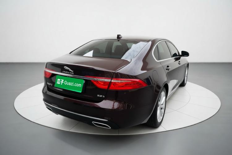 Used Jaguar XFL 2019 XFL 2.0T 250 PS Two-Wheel-Drive Luxury Edition Rear Right 45 Deg