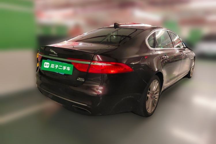 Used Jaguar XFL 2019 XFL 2.0T 300 PS Four-Wheel-Drive Luxury Edition Rear Right 45 Deg