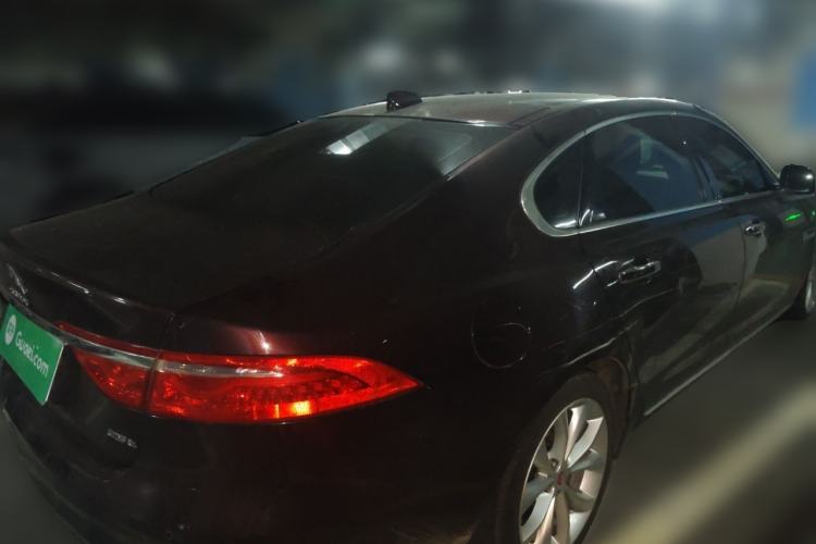 Used Jaguar XFL 2019 XFL 2.0T 250 PS Two-Wheel-Drive Luxury Edition Rear Right 45 Deg