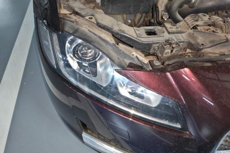 Used Jaguar XFL 2019 XFL 2.0T 200 PS Two-Wheel-Drive Elite Edition Right Front Headlight
