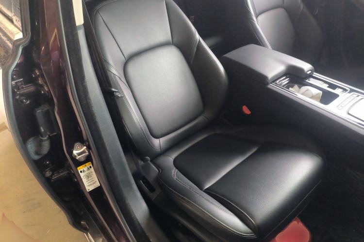 Used Jaguar XFL 2019 XFL 2.0T 200 PS Two-Wheel-Drive Elite Edition Right Front Seat