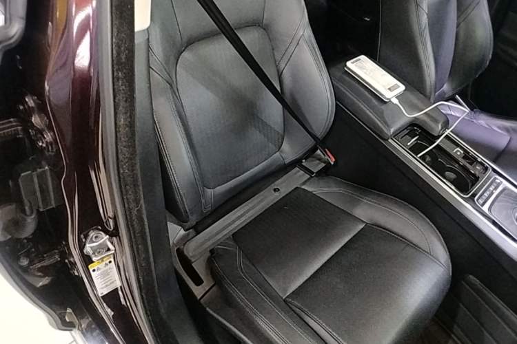 Used Jaguar XFL 2019 XFL 2.0T 250 PS Two-Wheel-Drive Luxury Edition Right Front Seat
